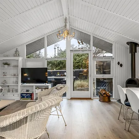 Gonda - 2km From The Sea By Interhome Feriehus *