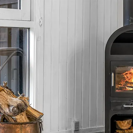 Gonda - 2km From The Sea By Interhome Saltum