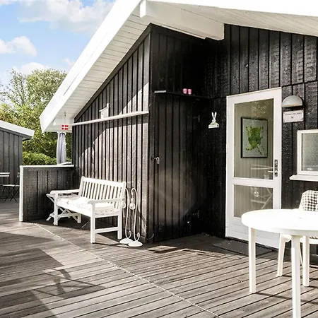 Tatil Evi Gonda - 2km From The Sea By Interhome Saltum